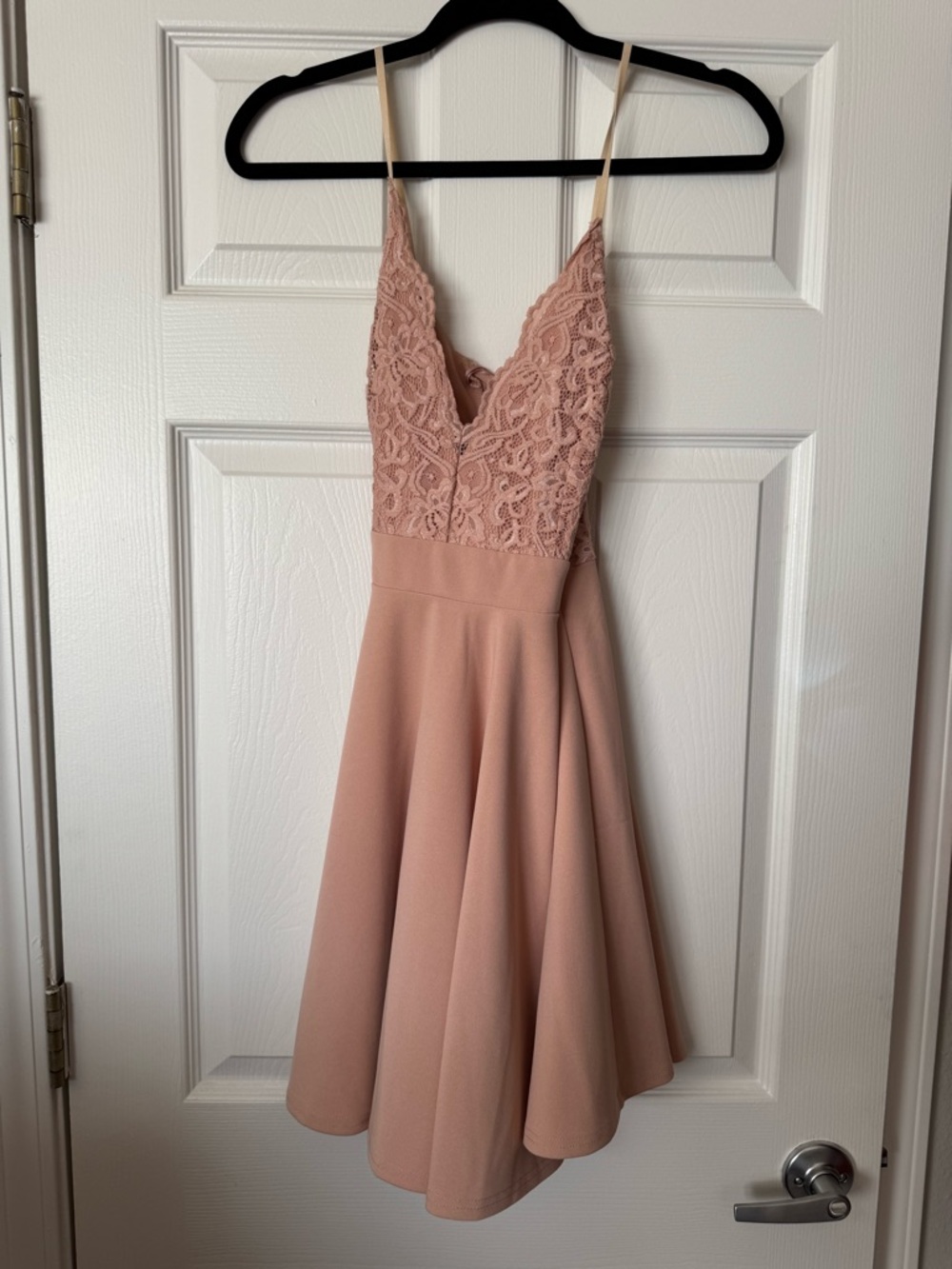 Lovely DayBlush Lace Bodice Spaghetti-Strap Skater Dress Size Medium